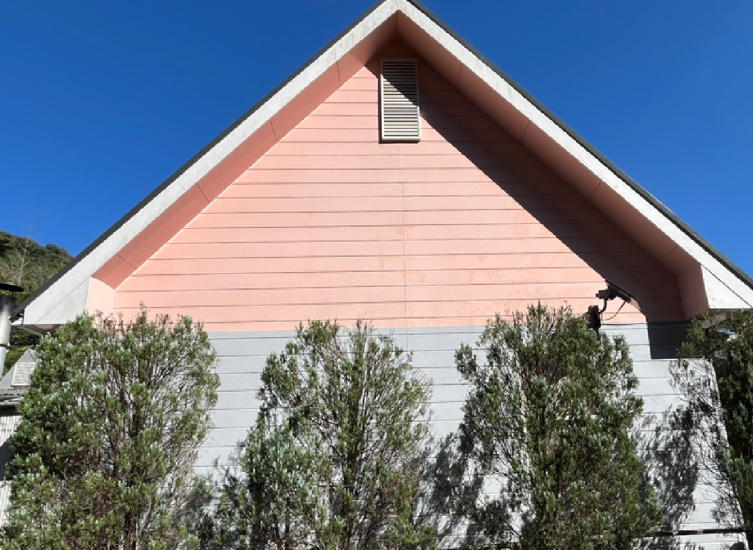 あなたの家を美しく守る！外壁塗装と屋根塗装で住まいの彩りを！