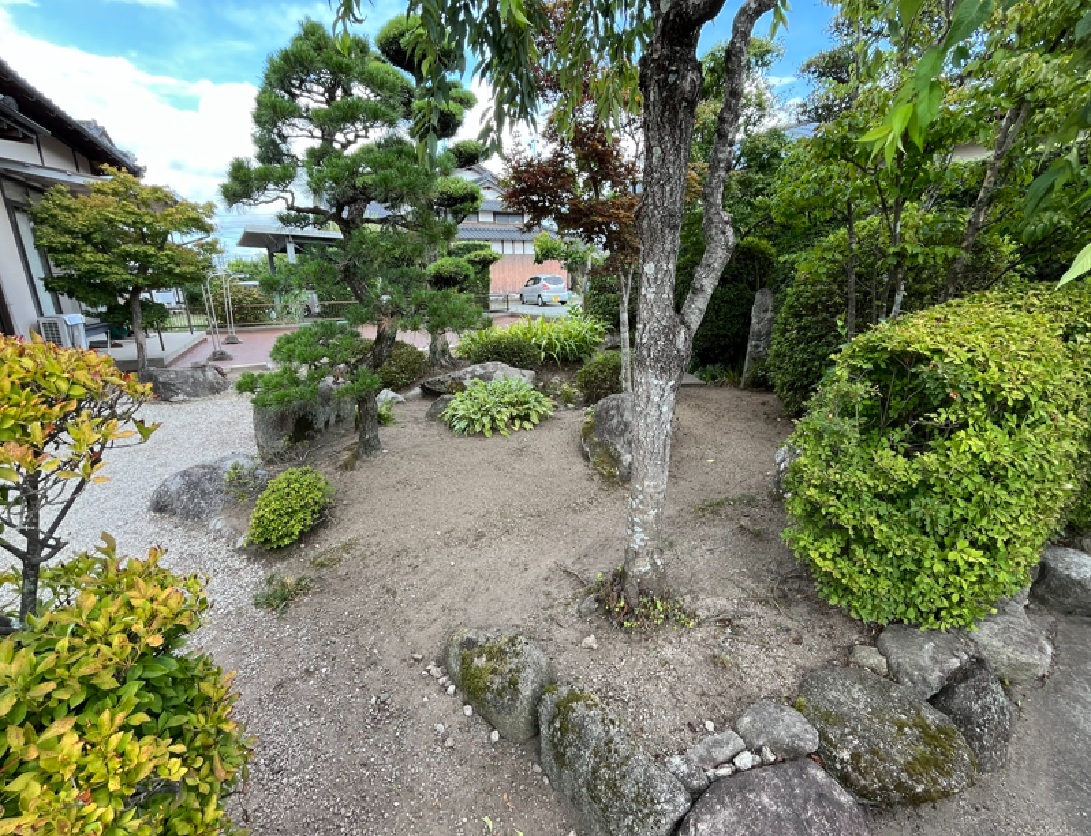 雑草問題を解決するなら小城市のプロフェッショナルにお任せ！