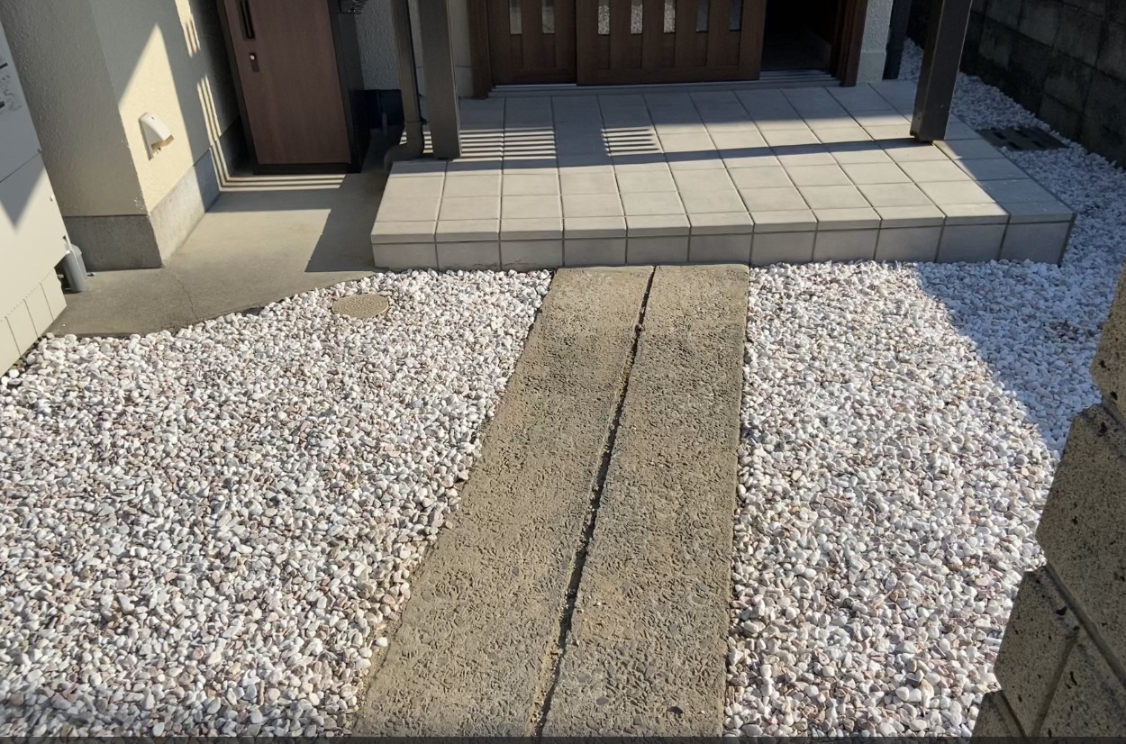 みやき町の庭仕事はこれで決まり！除草剤と防草シートで快適な暮らしを実現！